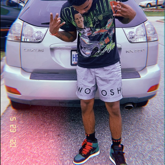 Meet your Posher, Marquez - Picture 4 of 10